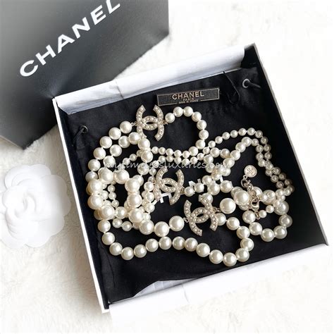 chanel 100th anniversary necklace|Chanel pearl cc 100th anniversary.